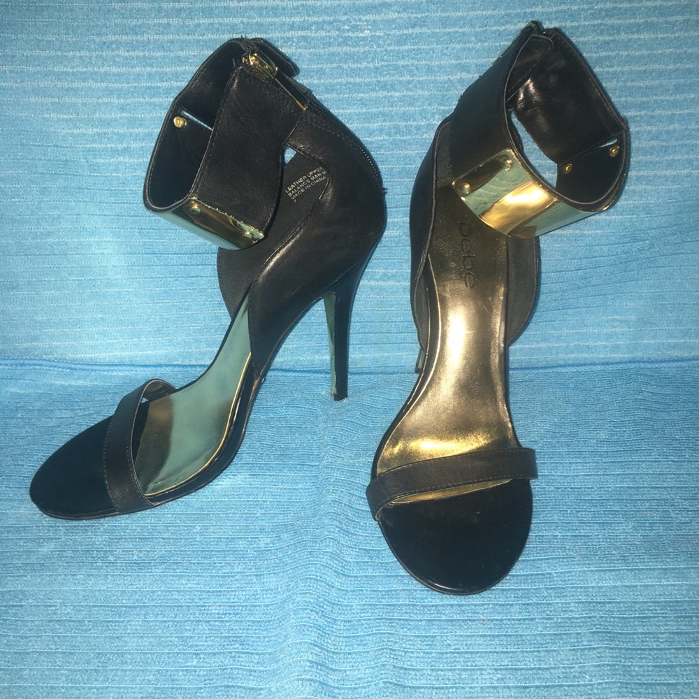 👠 Bebe Black Heels H44